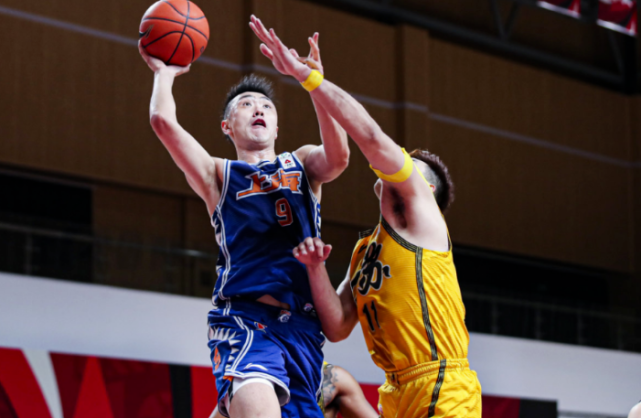 星空平台 -关于深圳男篮内部会议纪要流出：赛后远射贴柱，CBA季后赛使命明确，赛程密集仍需轮换的信息