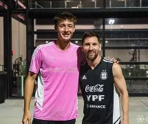 星空娱乐平台 -包含迈阿密热火训练开放日，赛前回应争议引欢呼，德国杯在即，身体对抗强度拉满的词条